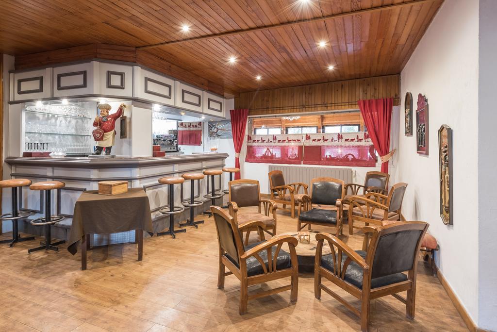 Hotel L'Ecureuil Auron Bagian luar foto