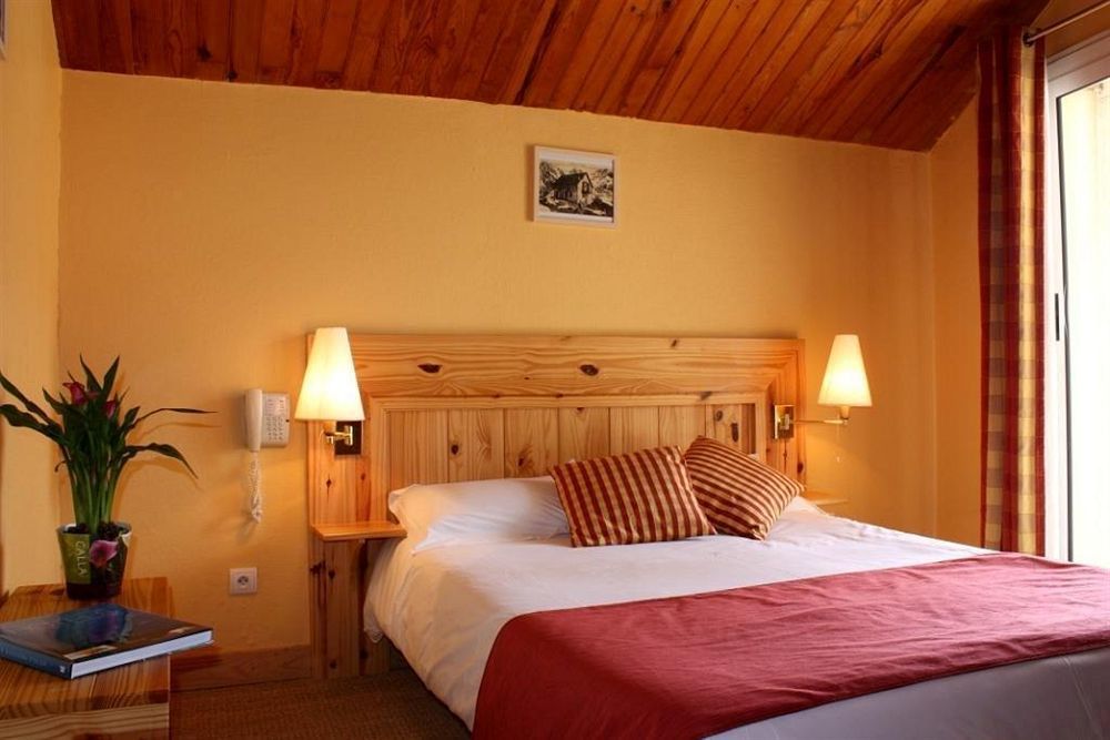 Hotel L'Ecureuil Auron Bagian luar foto
