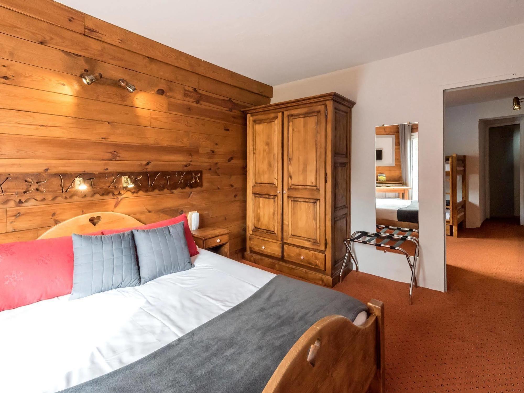 Hotel L'Ecureuil Auron Bagian luar foto